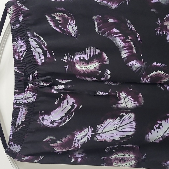 Shimera Black and Purple feather Patterned Pajama pants. Size M - Picture 2 of 7
